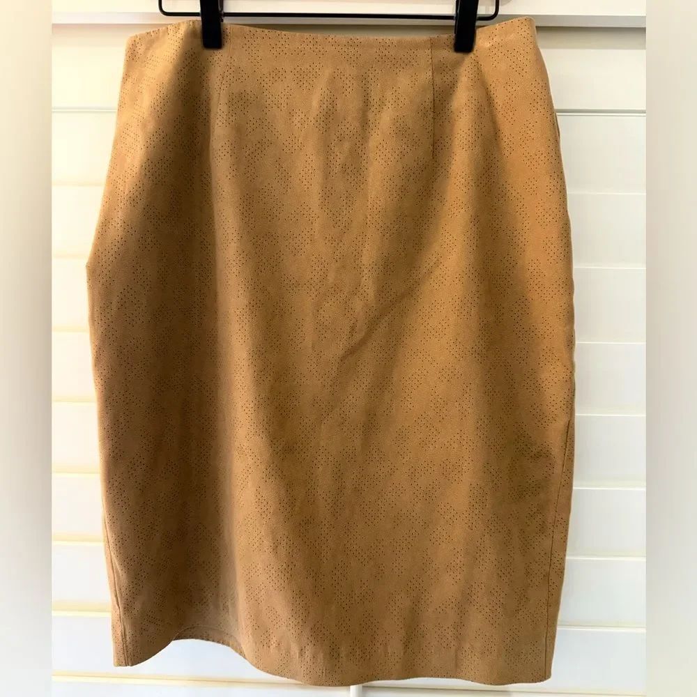 Chico's Classic Camel Brown Lined Pencil Skirt